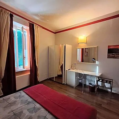 Moderno Hotel 2*